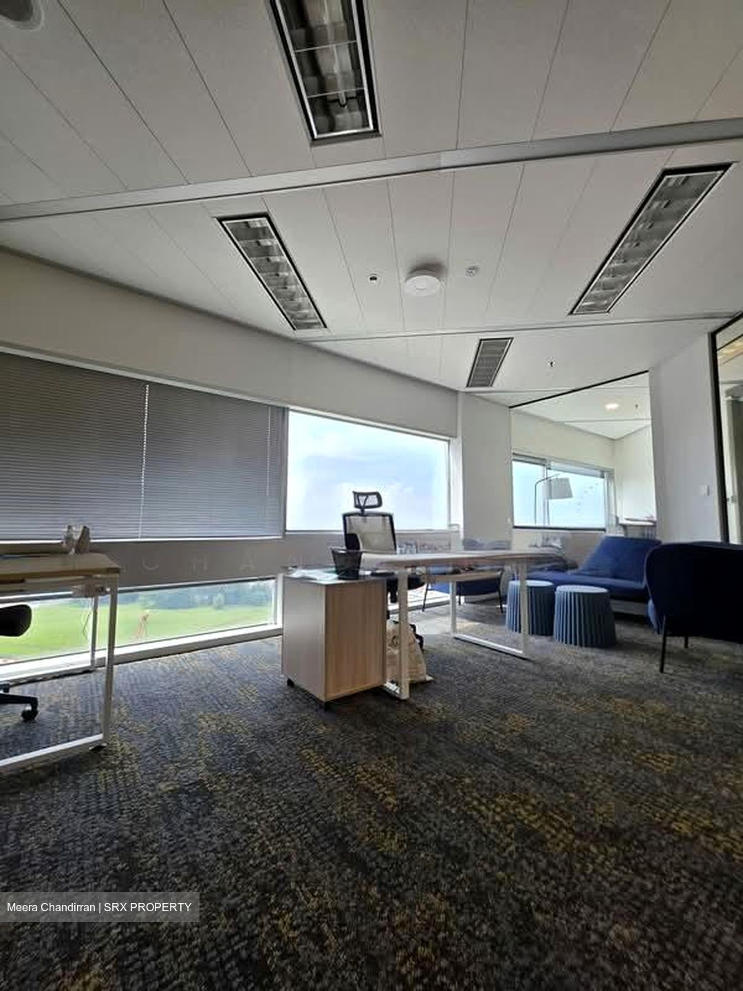 Gateway East (D7), Office #566773911